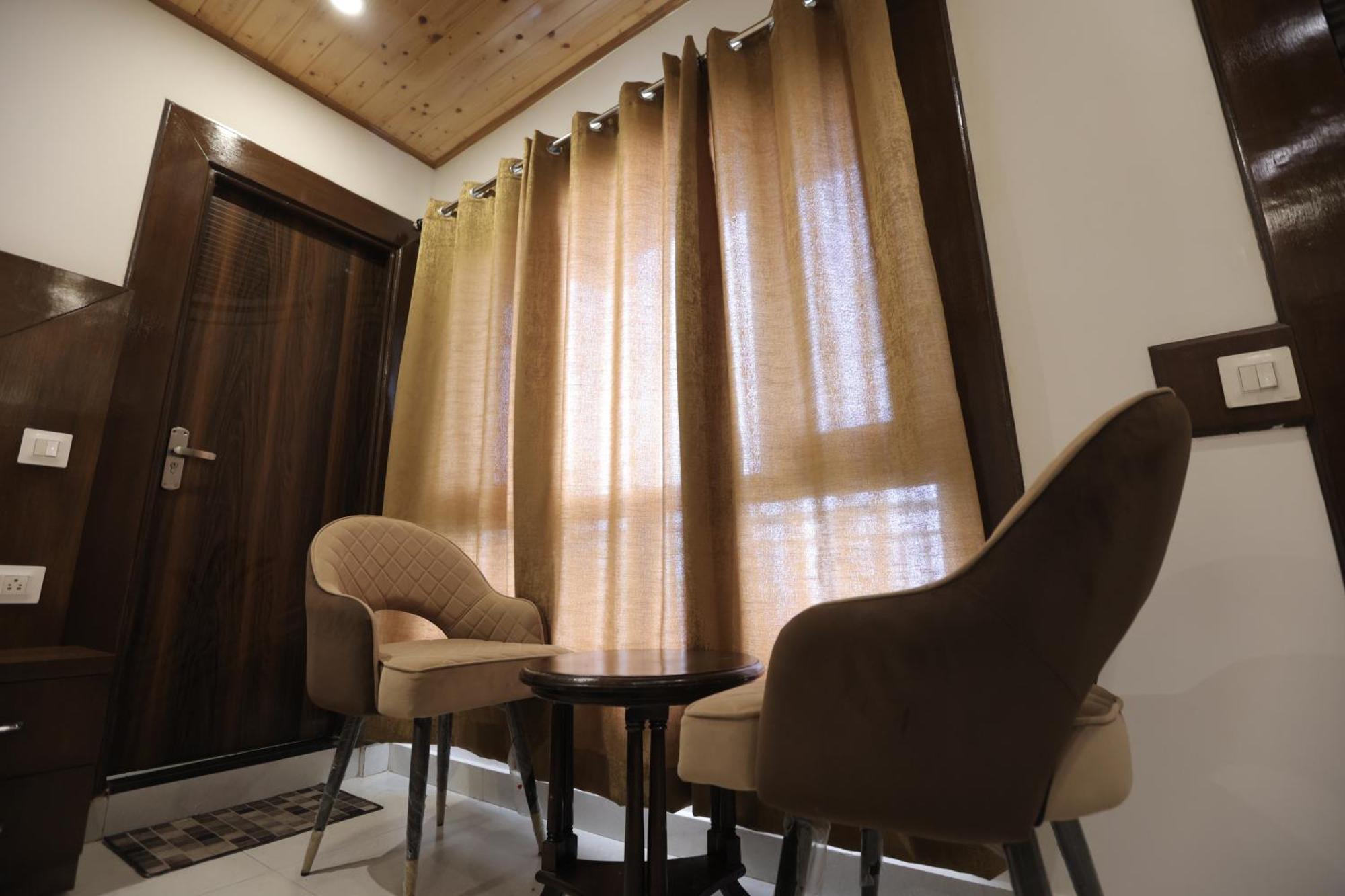 Studioz Paradise Hills Mussoorie Esterno foto