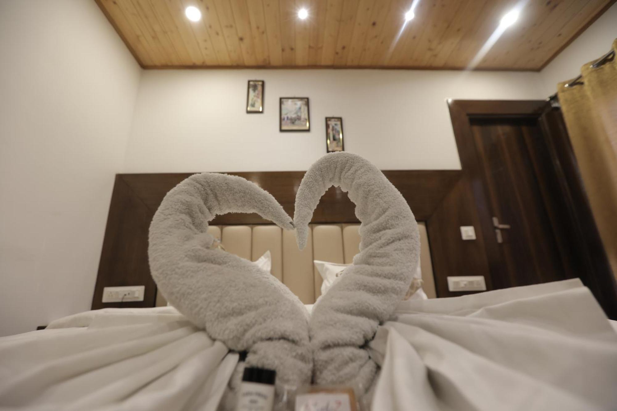 Studioz Paradise Hills Mussoorie Esterno foto