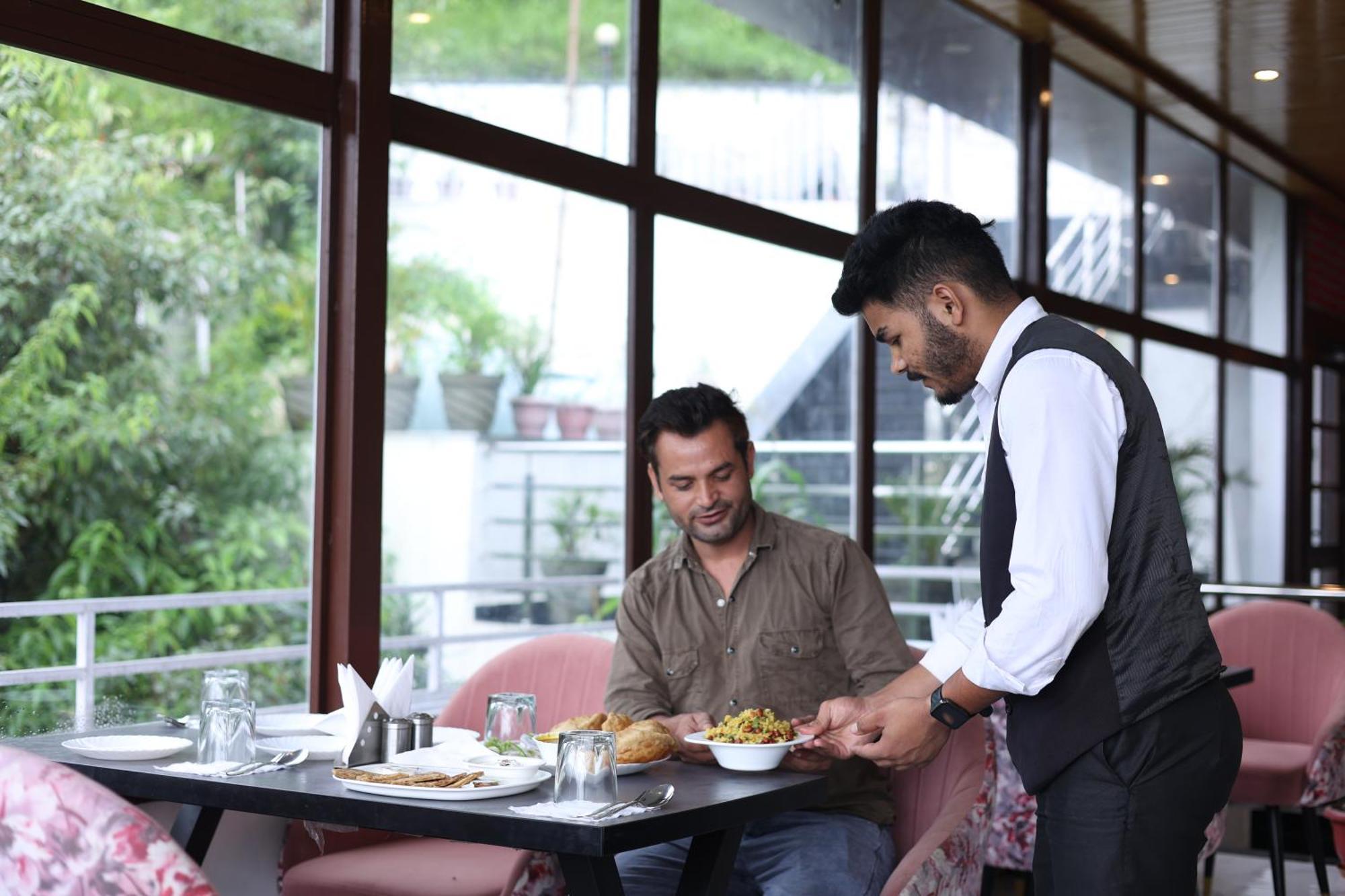 Studioz Paradise Hills Mussoorie Esterno foto